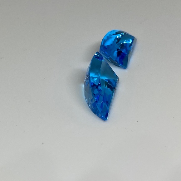 Swiss Blue Topaz Twin Stones - Picture 3 of 4